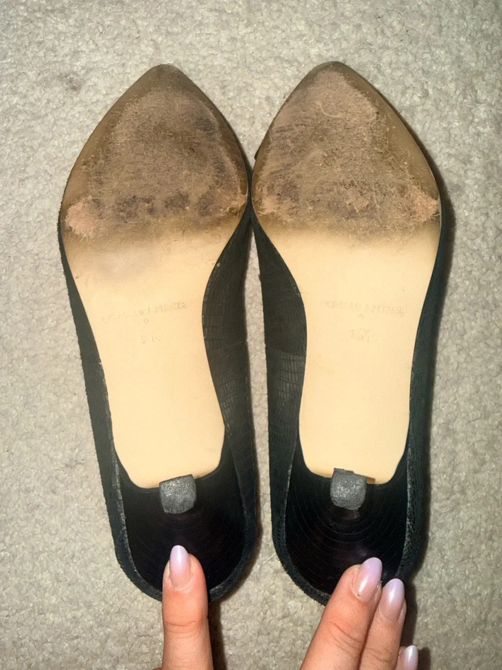 Donald Pilner Kitten Heels, size 6